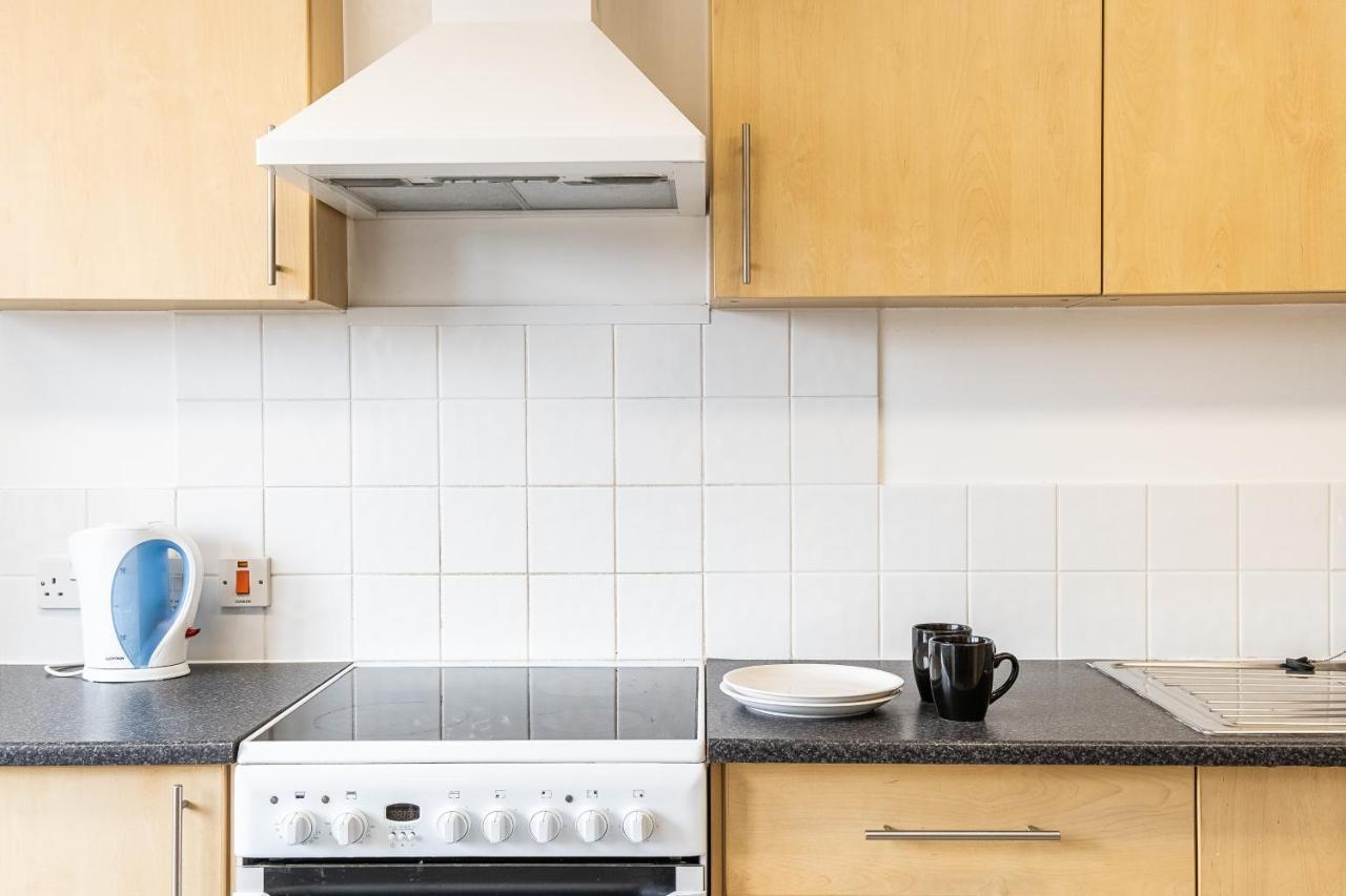 En Suite Rooms, Gillingham - Sk 外观 照片