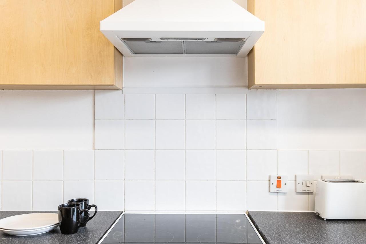 En Suite Rooms, Gillingham - Sk 外观 照片