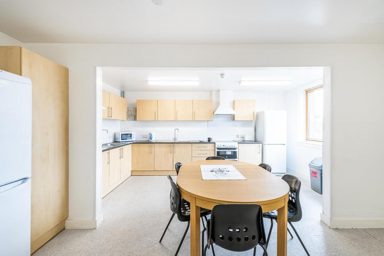 En Suite Rooms, Gillingham - Sk 外观 照片
