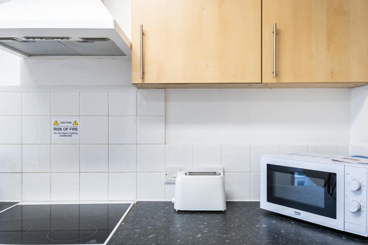 En Suite Rooms, Gillingham - Sk 外观 照片