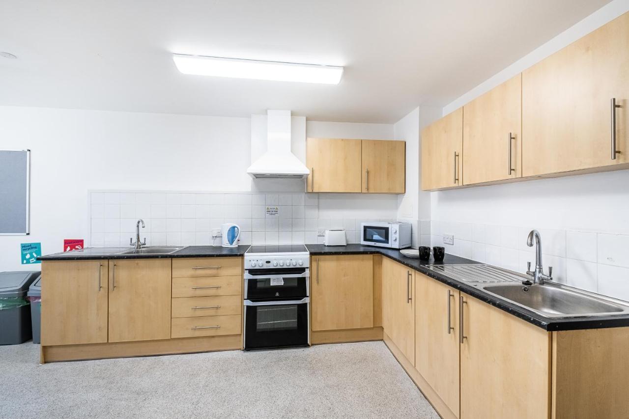 En Suite Rooms, Gillingham - Sk 外观 照片